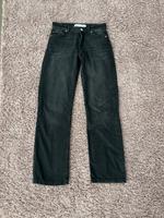 Bershka Gr. 34 straight schwarz Jeans wie neu Nordrhein-Westfalen - Petershagen Vorschau