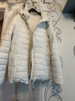 Verkaufe eine schöne weiße Jacke in Größe 38 Nordrhein-Westfalen - Dinslaken Vorschau