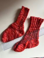 Selbstgestrickte Socken ca. Größe 25 Stuttgart - Plieningen Vorschau