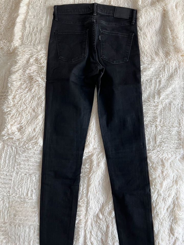 NEU Levi‘s Jeans W26/L32 in Idstein