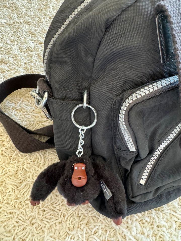 Kipling Handtasche in schwarz in Erkelenz