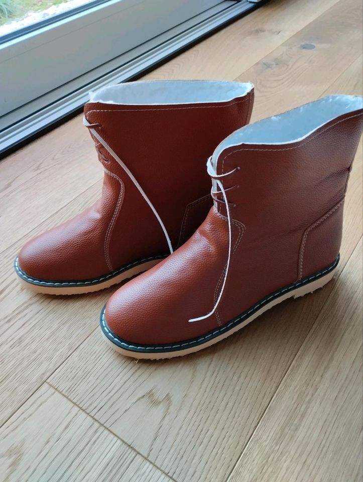 Stiefel braunes Leder Gr. 38 neu in Velburg