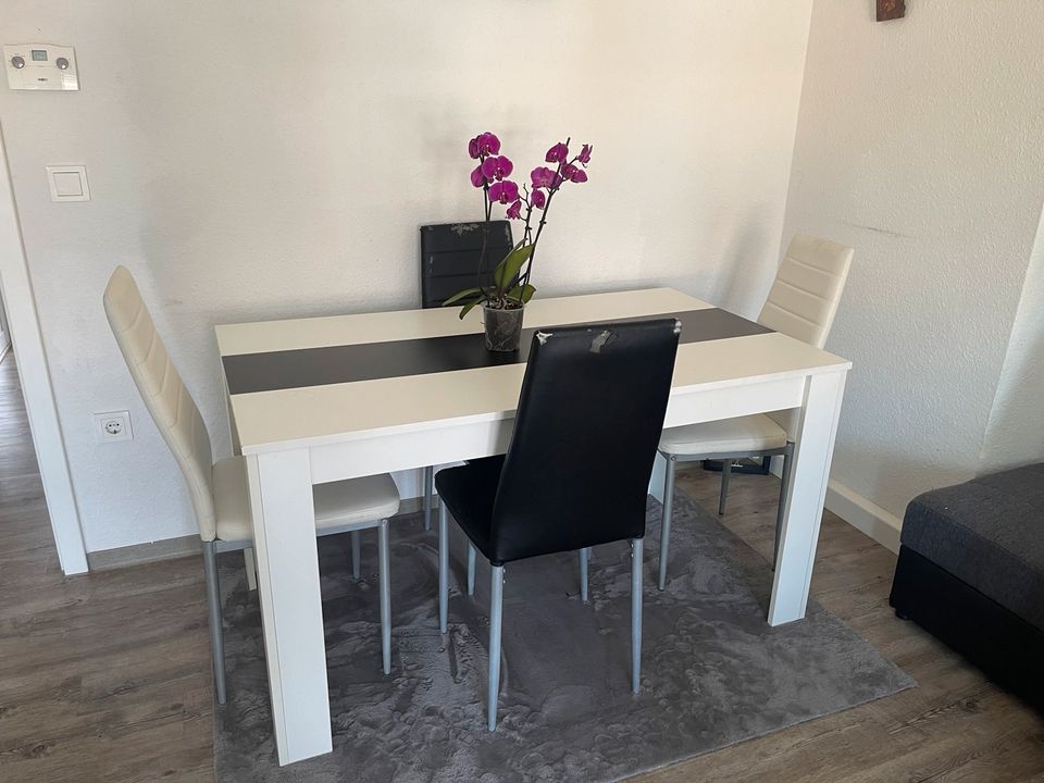 Wohnzimmer Tisch in Bielefeld