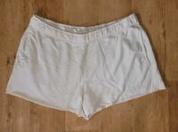 Nike Sweatpants Shorts beige creme Gr. XL 42 Sachsen - Augustusburg Vorschau