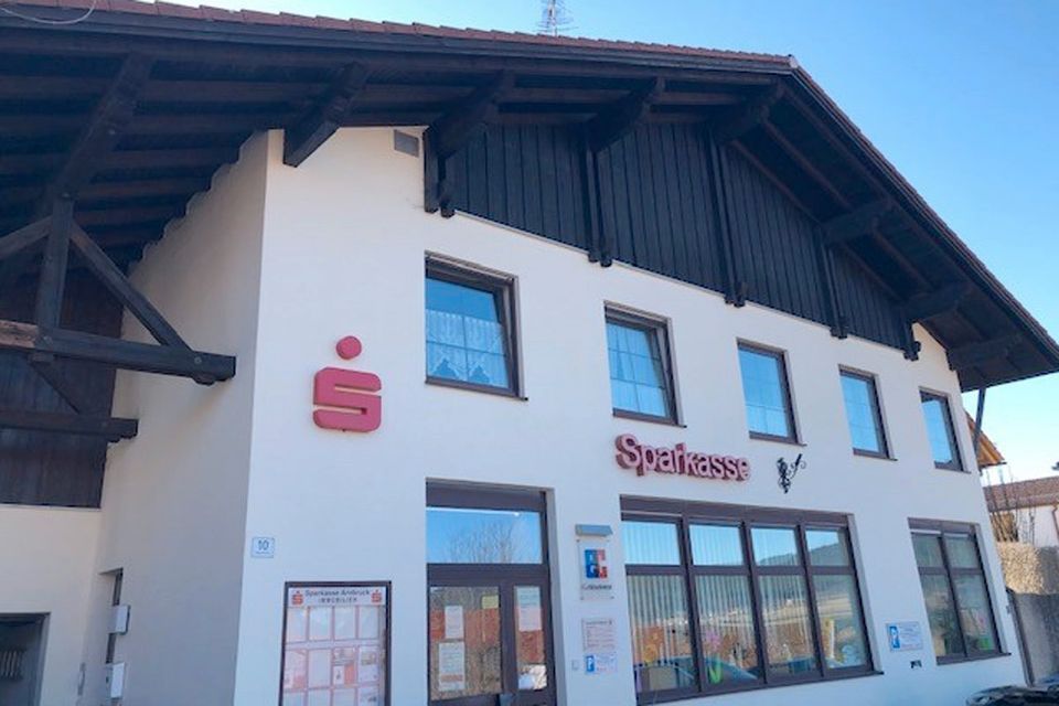Wohn- und Geschäftshaus in Arnbruck in Arnbruck