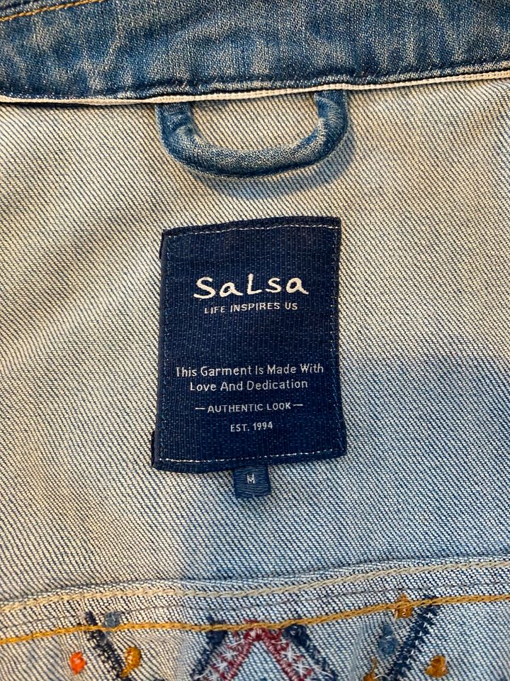 Jeans Jacke Damen Größe M blau in Solingen