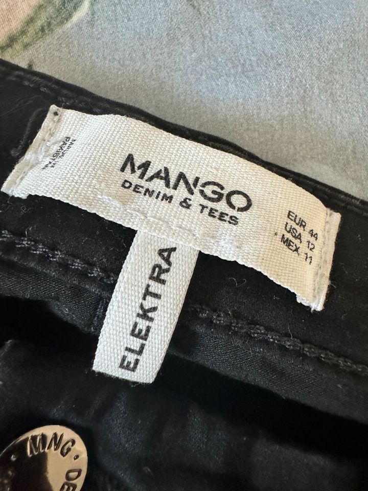 Mango Elektra Gr.44 in München