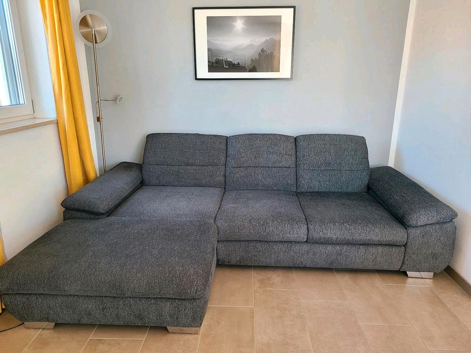 Schöne Couch in grau, Sofa L Form in Landshut