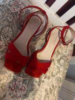 Super modische Sandalen in rot von Hammerstein Berlin - Spandau Vorschau