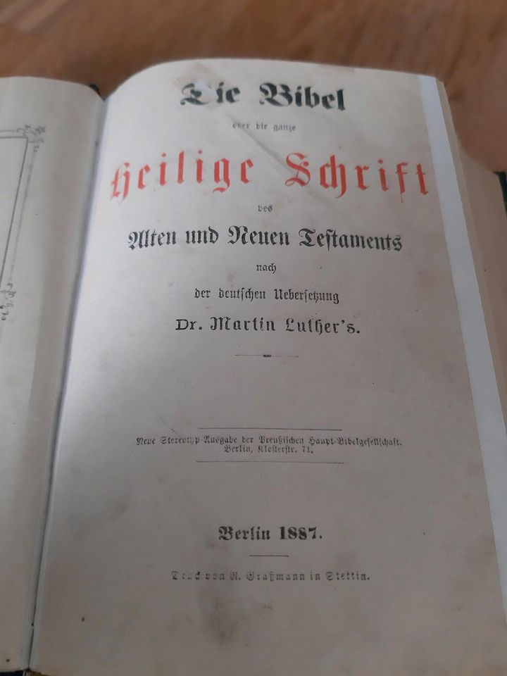 Sehr alte Luther - Bibel in Leipzig