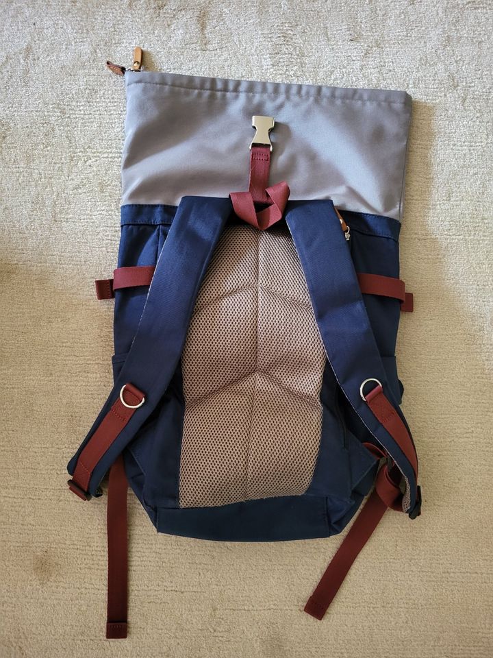 Harvest Label: Norikura Rolltop Rucksack (Navy) in Bremen