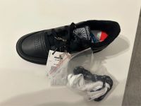 Sneaker Turnschuhe Eames X Reebok Club C 85 Baden-Württemberg - Schorndorf Vorschau