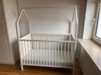 Stokke Home Kinderbett/ Babybett / Hausbett Nordrhein-Westfalen - Arnsberg Vorschau