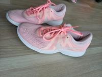 Nike Schuhe Sneaker Sportschuhe 38 39 Bayern - Bad Neustadt a.d. Saale Vorschau