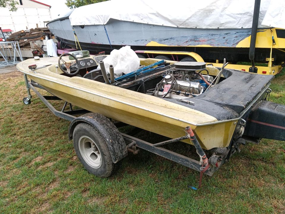 1969 jetboot Ford V8 in Kalbsrieth