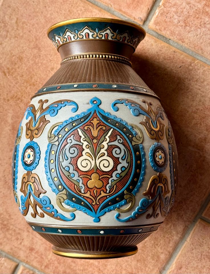 Vase Mettlach Villeroy & Boch  1898 in Hennigsdorf