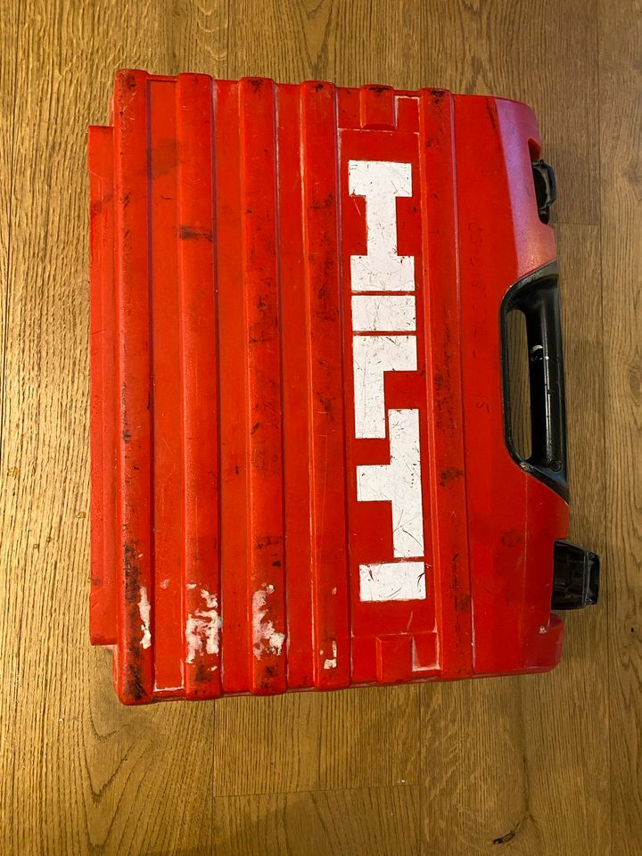 Hilti TE 30-C AVR Bohrhammer / Kombihammer in Marbach am Neckar