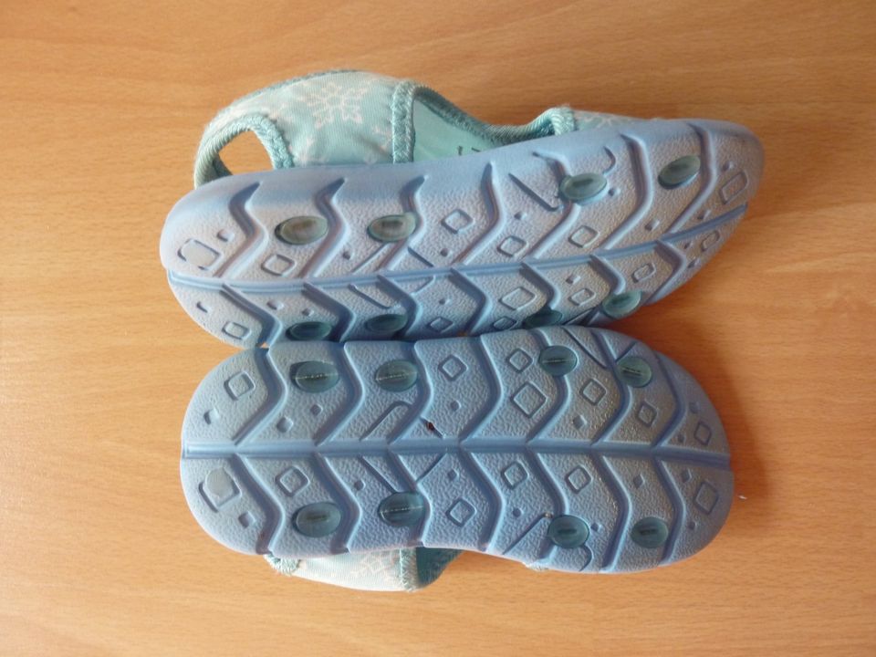 Badeschuhe (Badesandalen) Anna und Elsa, Frozen, Gr. 28 in Freinsheim