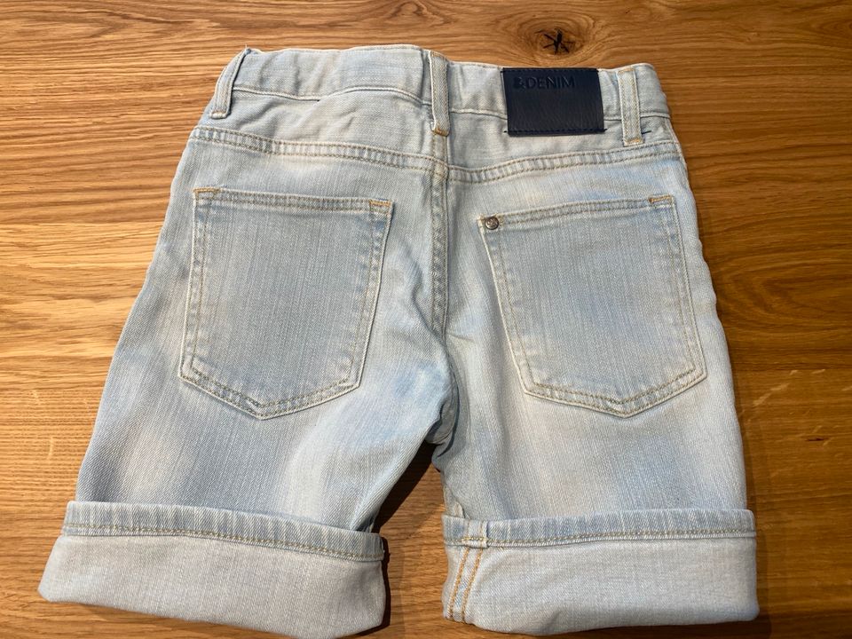 Jeans Shorts ‚H&M‘ in Miltach