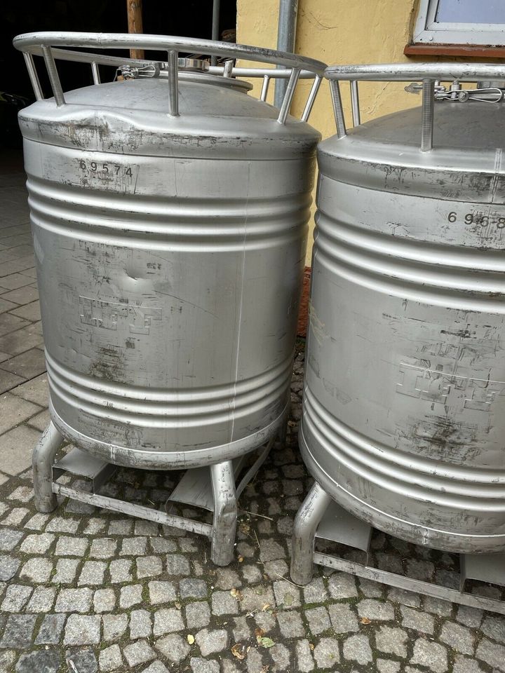 1000 Liter Edelstahltank Tank Fass Mannloch Wein Edelstahl in Motten