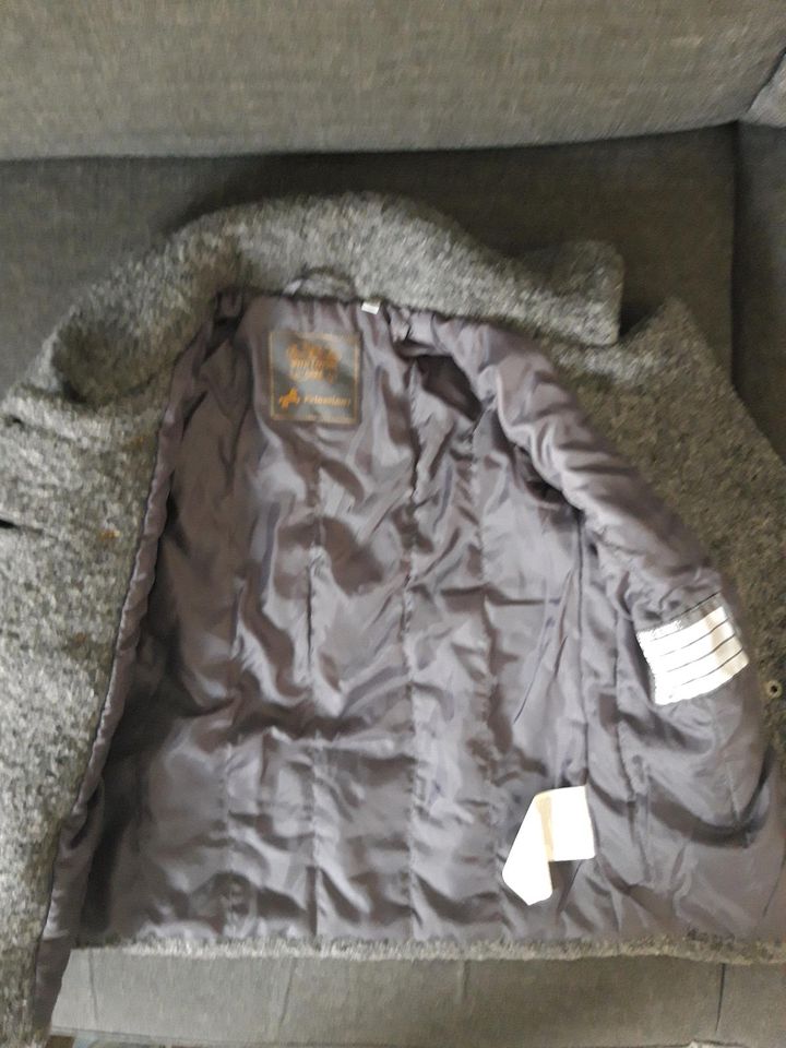 Mantel Winterjacke Jacke Gr. 104 wie Neu Mädchen Grau/Anthrazit in Wenden