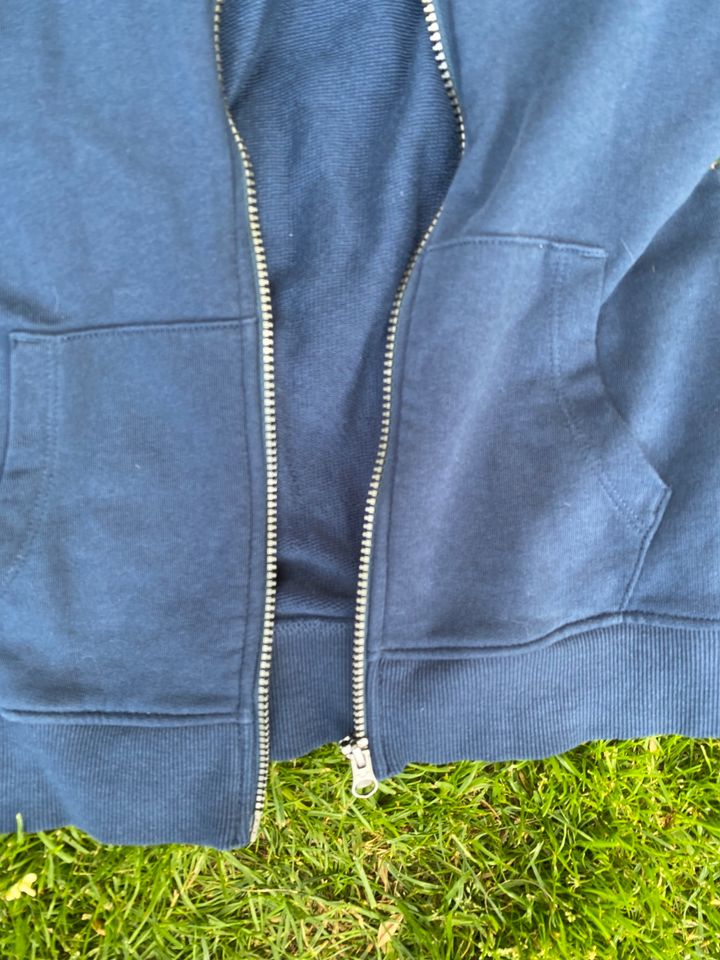 Tom Tailor Sweatjacke Gr 152 in Dresden