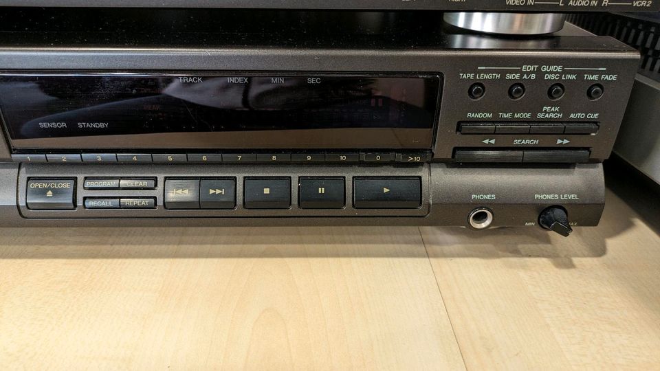 Technics SA-GX2300 und CD Player SL-PG460A in Niebüll