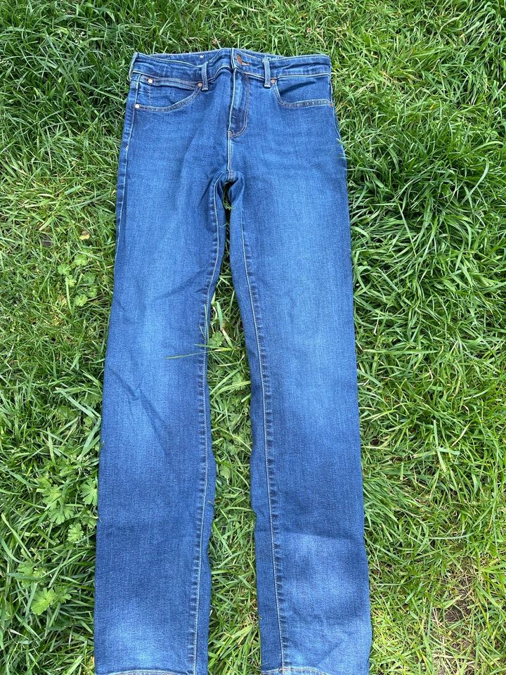 Wrangler Jeans Straight 27/30 in Erlangen