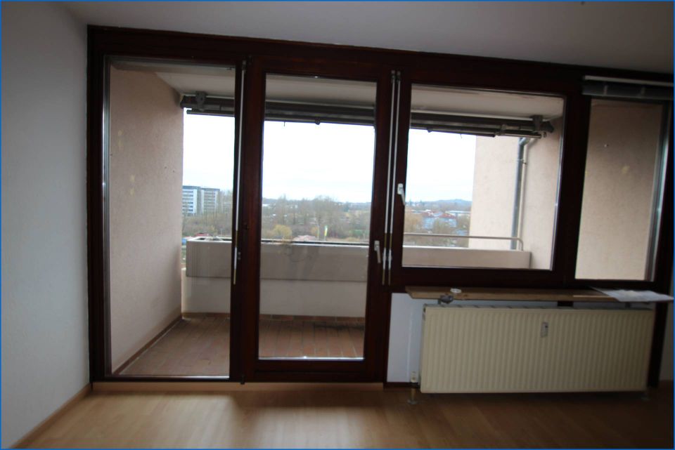 Bezugsfreie 2,5 Zi. Wohnung in Konstanz, mit Balkon, Aufzug und TG-Platz! in Konstanz