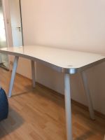 Weißer Schreibtisch ohne Gebrauchsspuren München - Trudering-Riem Vorschau