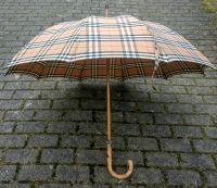 Original Vintage Burberry Regenschirm Holzgriff Italy Freiburg im Breisgau - Günterstal Vorschau