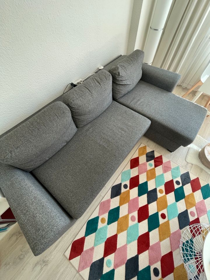 Couch in Grau in Neuss