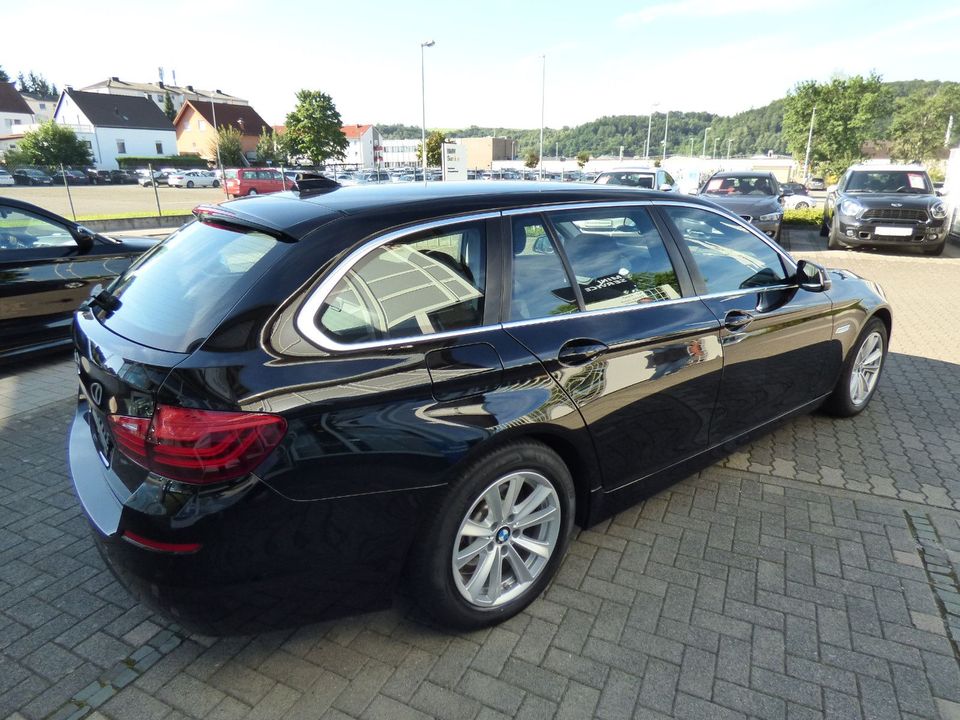 BMW 520d Touring F11 Navi Standheizung EURO 6 !! in Zweibrücken