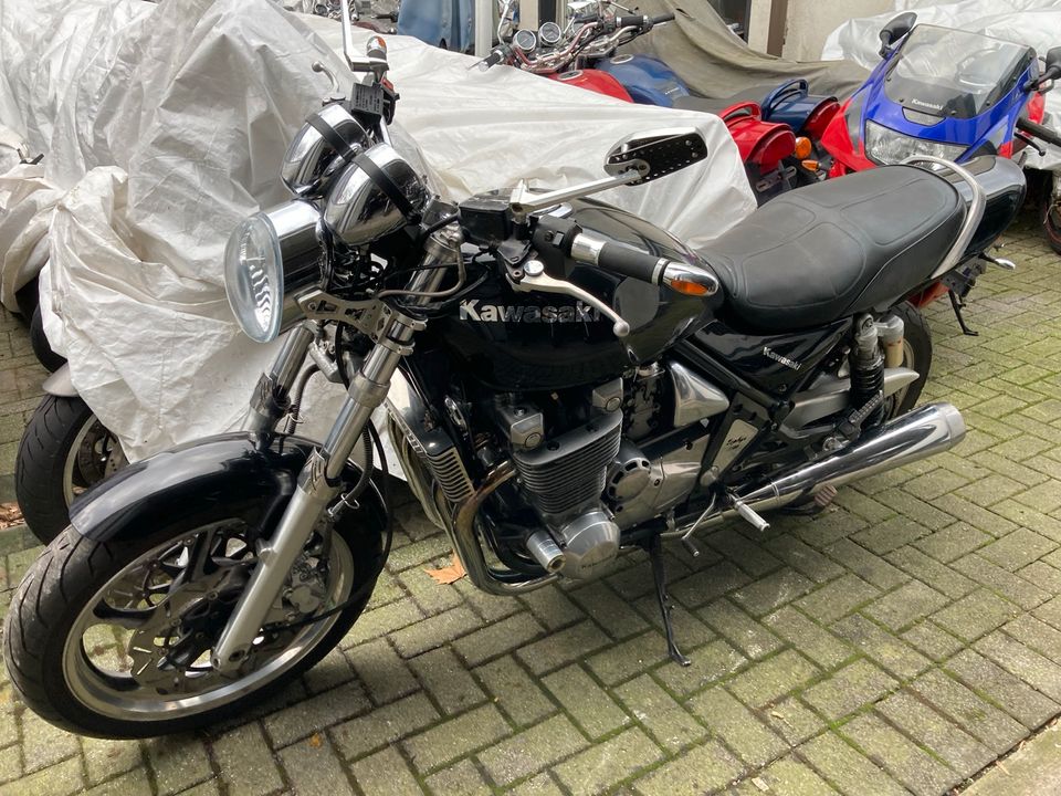 Kawasaki Zephyr 1100 4-1992 TÜV 5 - 2025 läuft+fährt aus 1 Hand in Bochum