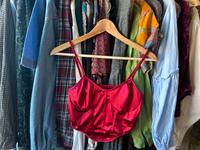 Glänzendes Top bauchfrei croptop rot Nordrhein-Westfalen - Blomberg Vorschau