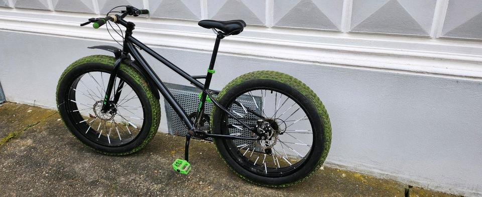 FATBIKE Fat Bike Fahrrad Mountainbike MTB sehr leicht 26 x 4,0 in Bördeland
