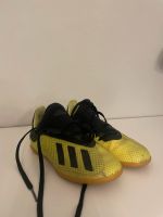 Adidas Fußball Halle Schuhe Größe 33 Baden-Württemberg - Freiburg im Breisgau Vorschau