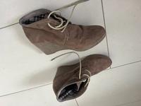 Gr. 38, Herbst Stiefeletten, Halbschuhe Keilabsatz, braun Nordrhein-Westfalen - Soest Vorschau