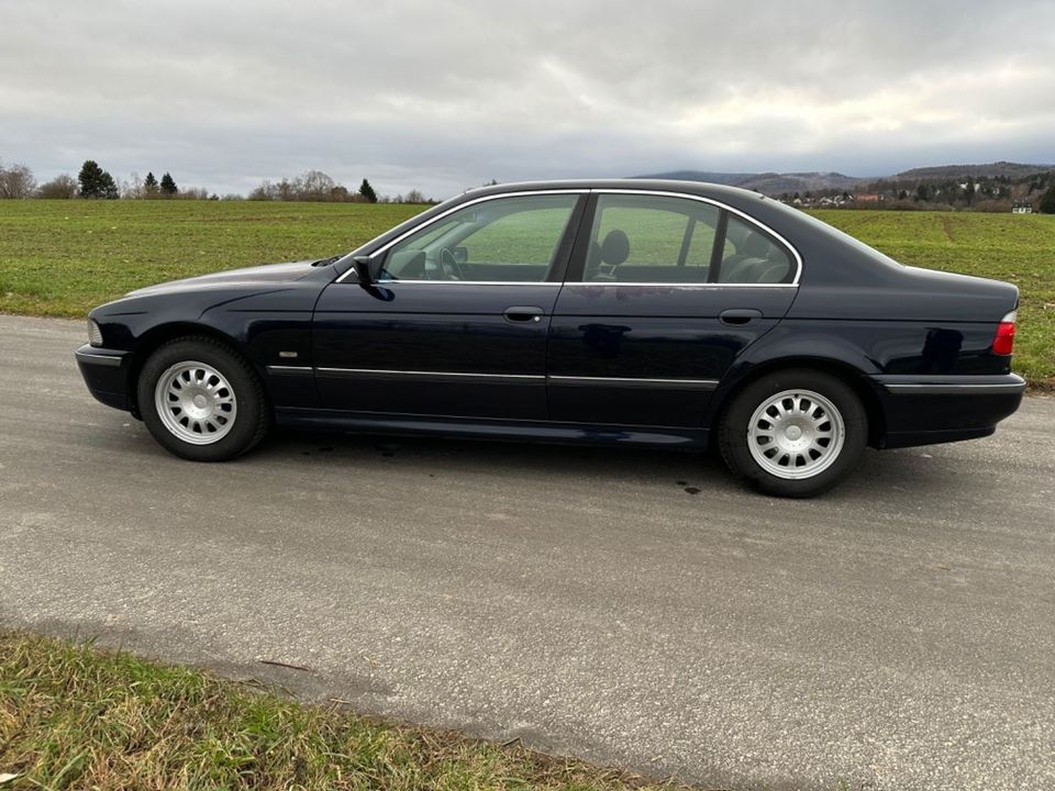 BMW 520i Automatik E39 Youngtimer in Bad Homburg