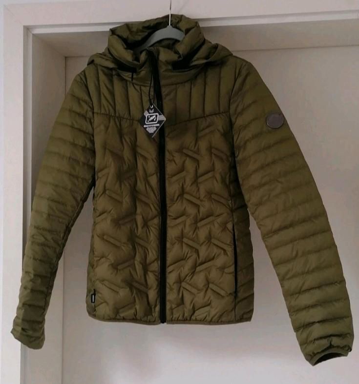 Superdry Jacke/Daunenjacke in Oppenheim