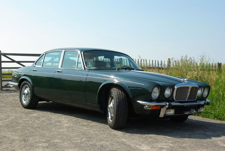                     Jaguar Daimler Sovereign XJ6 4.2 Series 2 LWB