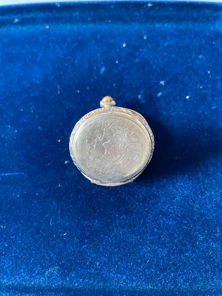 Silberschmuck Münze Brosche Stifthalter Taschenuhr antik in Bördeland