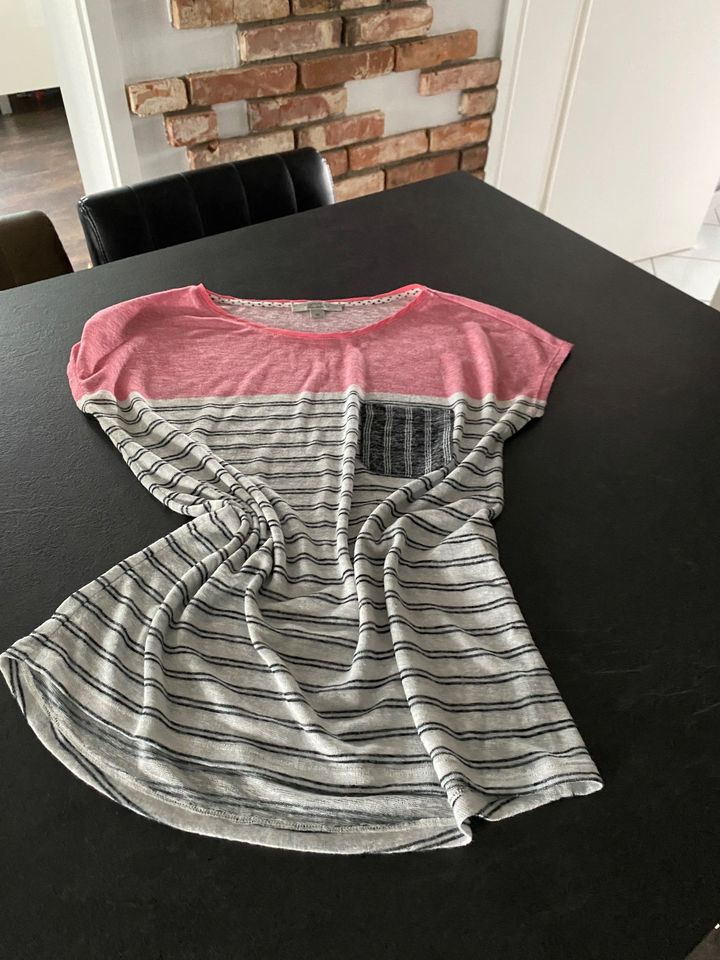 Modisch Modern Damen T-Shirt / Bluse Comma 36 Rosa Weiß Blau in Fürth