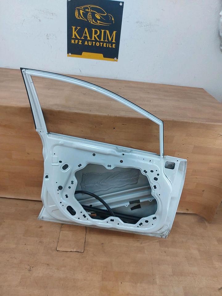 Tür vorne links Ford Fiesta MK8  H1BB-A22251-A  (4türen ) in Ennepetal