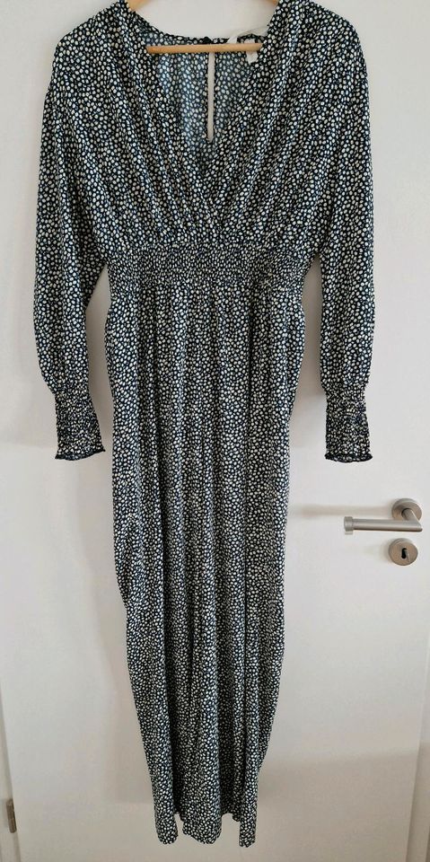 Langer Jumpsuit von H&M, Gr. 38, neu in Mannheim