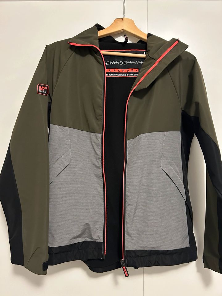 Superdry Outdoor Jacke in Castrop-Rauxel