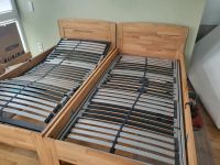 2 Betten aus Eiche mit verstellbarem Lattenrost Nordrhein-Westfalen - Gladbeck Vorschau