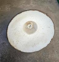 Alte DDR Lampe, Emalie, Fabriklampe, Industrie Sachsen - Neukieritzsch Vorschau