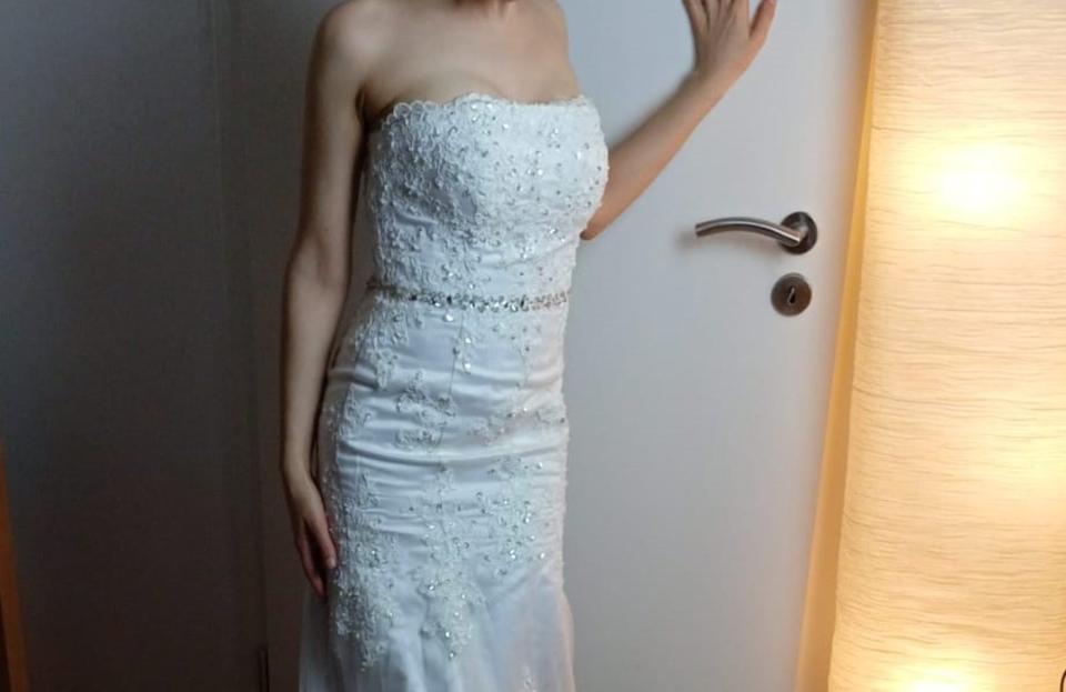 Elegantes Brautkleid XS – Schleppe & Spitze, auch für Shooting in Berlin