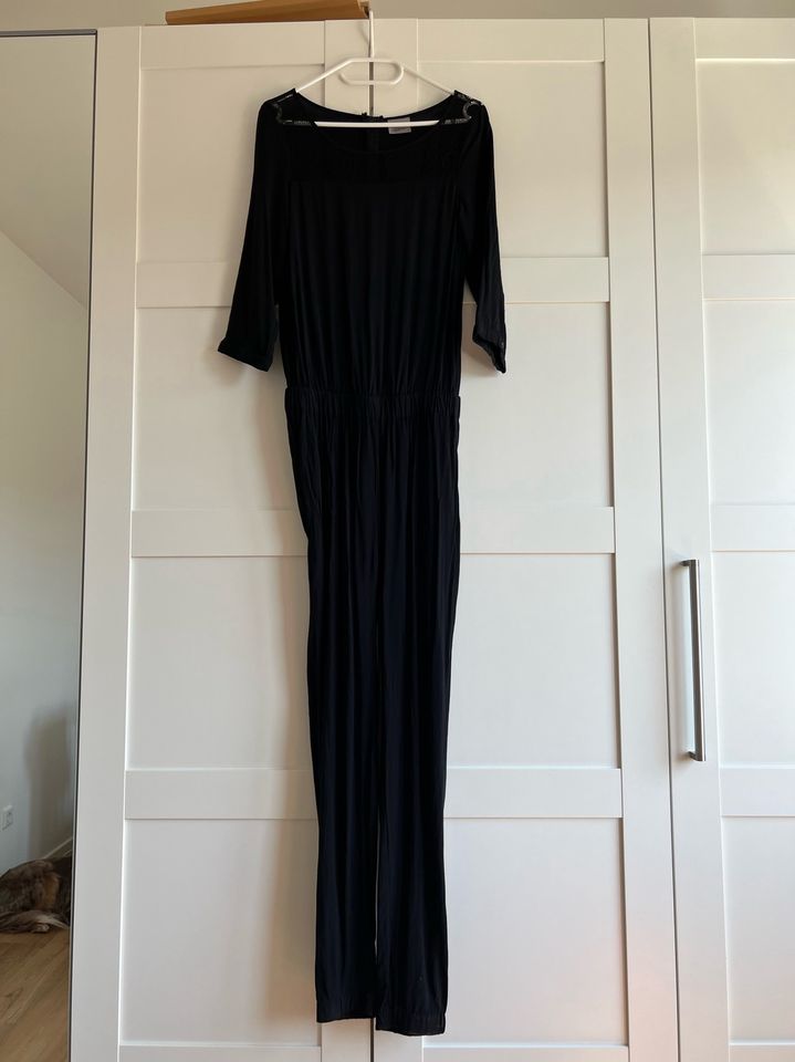 Jumpsuit mit Spitze, Vero Moda in Gießen